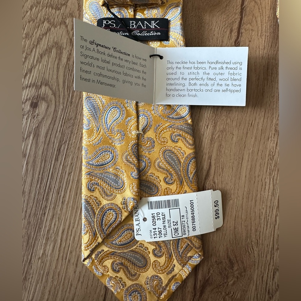 JoS.A.Bank signature collection yellow paisley tie